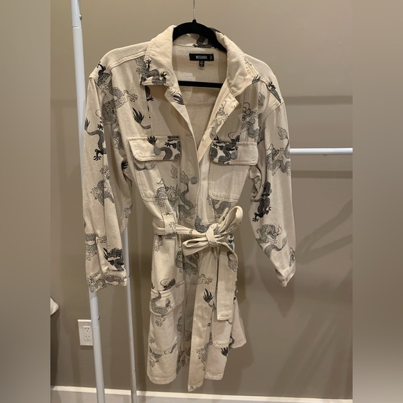 MISGUIDED Dragon Button Dress. - Picture 1 of 3